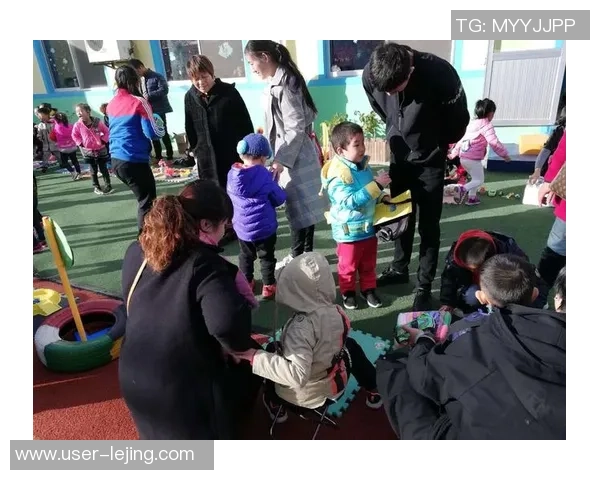 超智能足球玩具引领未来运动体验开启孩子们的快乐与创造力之旅